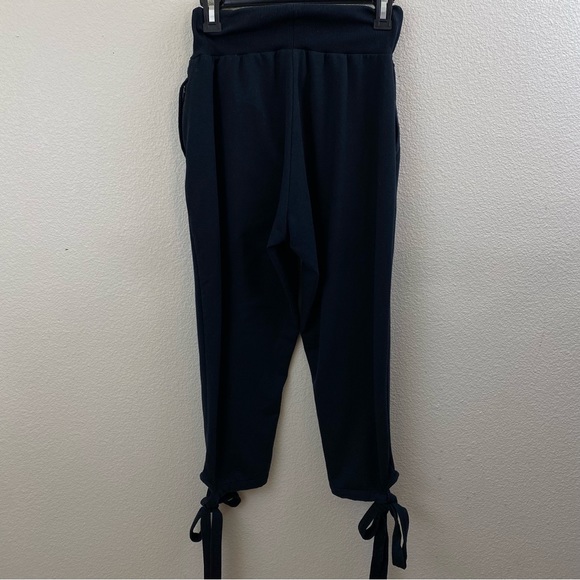 Gymshark Ark High Waisted Joggers - Picture 5 of 8